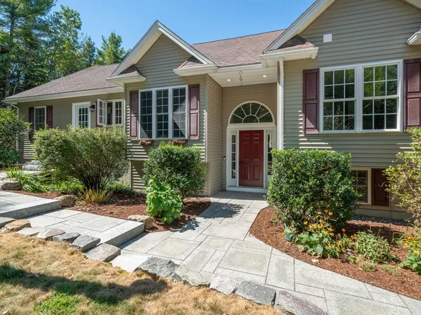 27 Eagle Ledge Road, Meredith, NH 03253