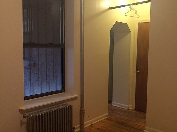 3rd image of 446 Grand Ave APT 1