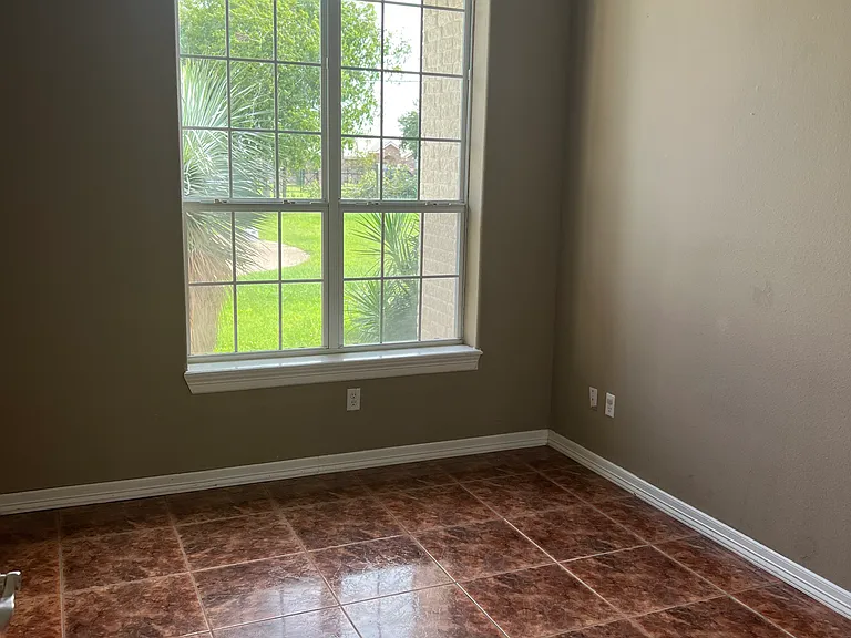 Bedroom 3 _ Perfect for kids, guests, or a home office