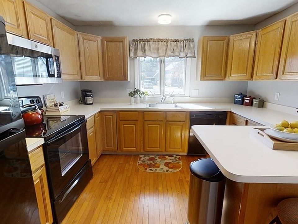 1902 Pouliot Pl, Wilmington, MA 01887 Zillow