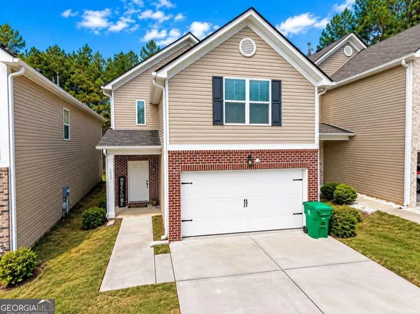 1033 Valley Rock Dr, Lithonia, GA 30058