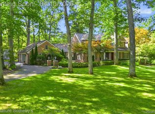 325 Lowell Ct, Bloomfield Hills, MI