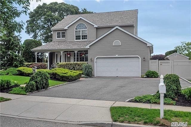 1st image of 22 Black Gum Tree Ln