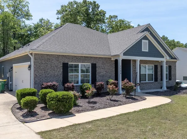 1189 Mountain Laurel Cir, Moody, AL 35004