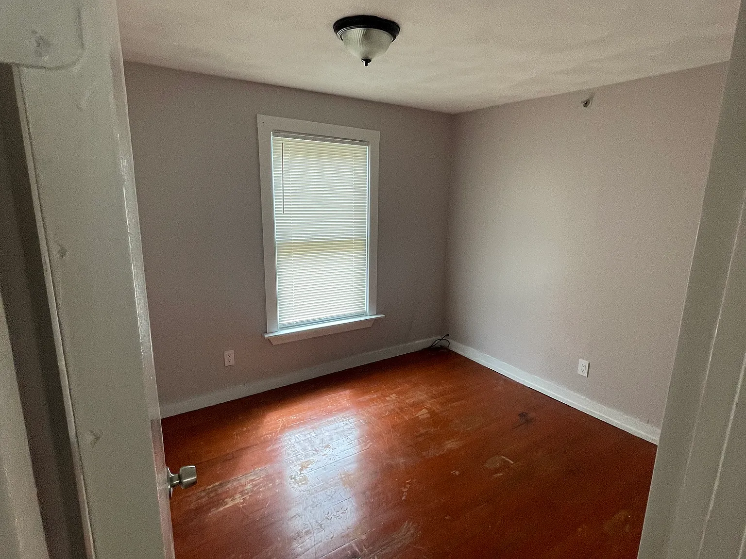 3 bed, 1000 sqft, $2,900 — Photo 4