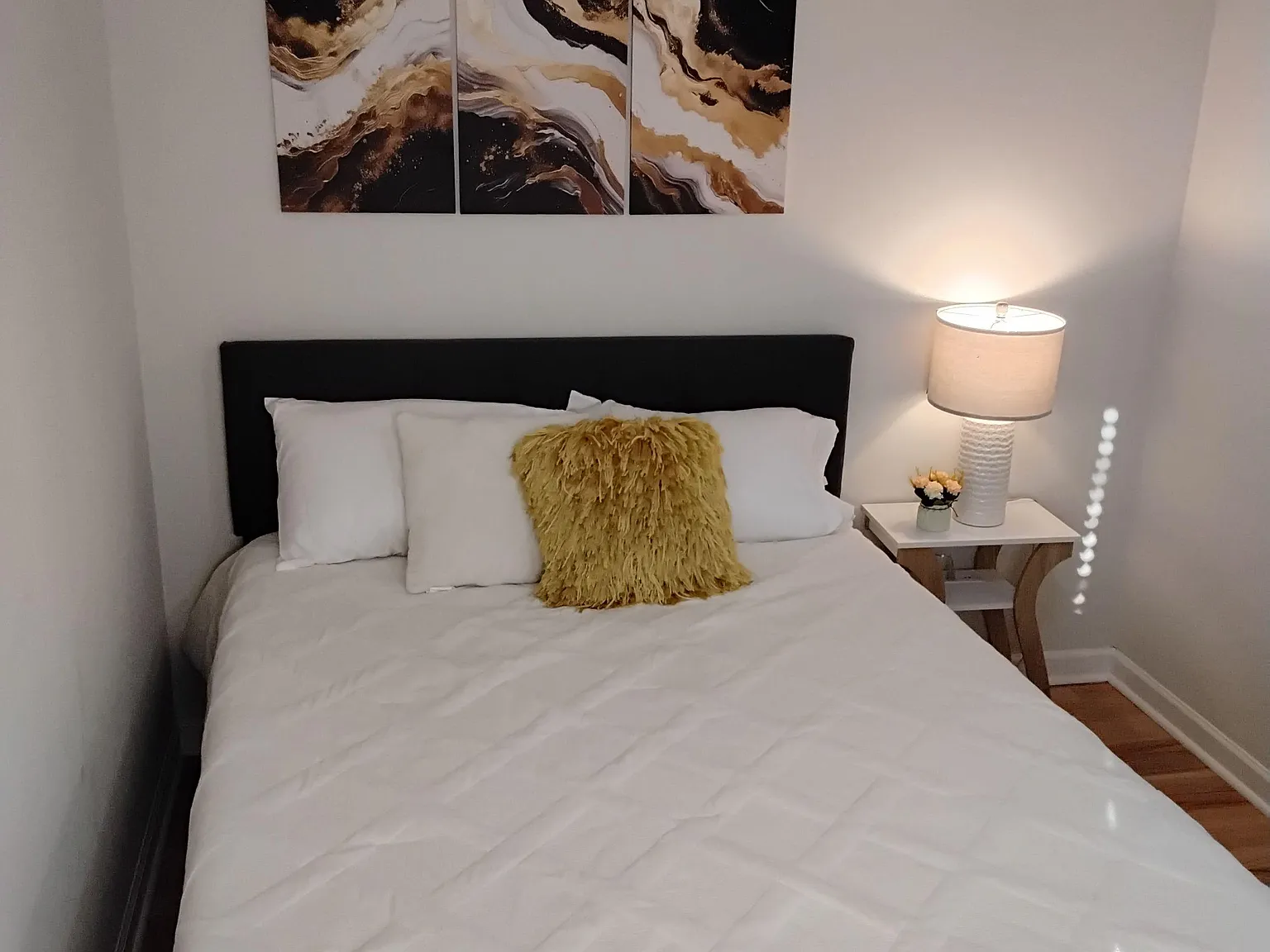 4 bed, 6.0 bath, 2200 sqft, $1,325 — Photo 4