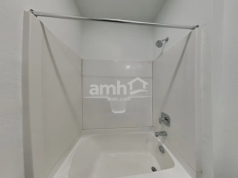 18449 W Honeysuckle Dr — Photo 14