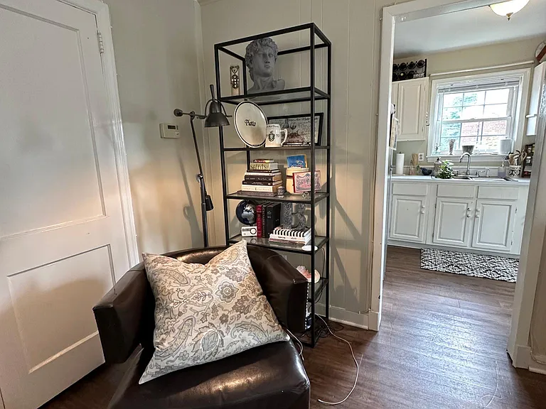 49 E Rosemont Ave — Photo 14