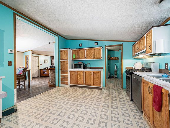 5th image of 484 Boca Chica Dr