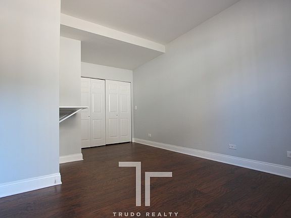 5th image of 7526 N Seeley Ave #7530306
