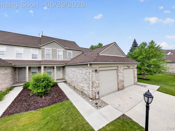 4554 Hunters Cir E, Canton, MI 48188