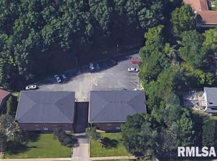 2070 W Washington St, Springfield, IL 62702