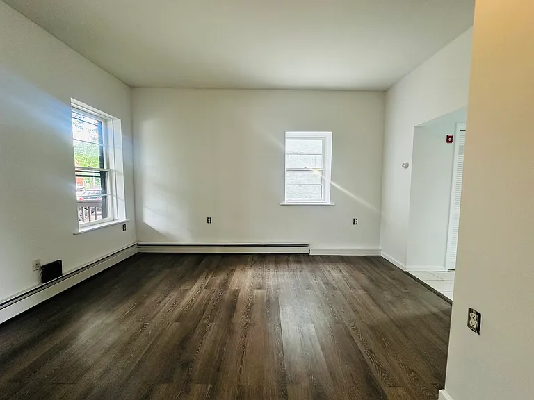 82 Garden St #1 — Photo 3