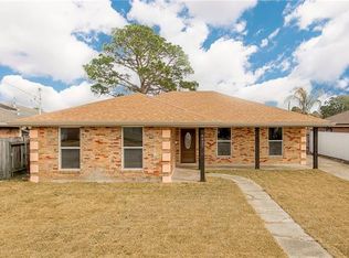 4827 Friar Tuck Dr, New Orleans, LA 70128