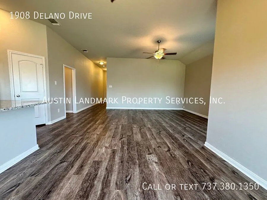 Step into comfort and convenience at 1908 Delano Drive! — Photo 4