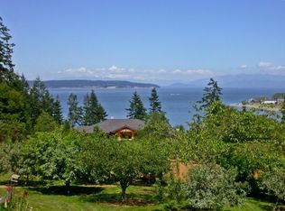 220 Kineth Point Pl, Coupeville, WA 98239