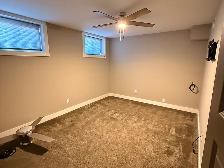 237 Eisenhower Dr — Photo 17