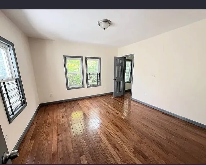 99 Alexander St #1L — Photo 5