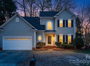 11627 Knightsdale Dr, Charlotte, NC 28277