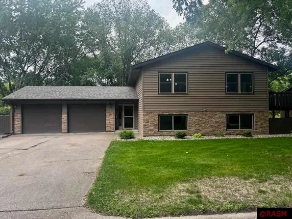 1471 Leonard St, Saint Peter, MN 56082