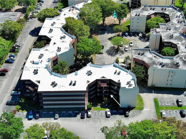 6855 W Broward Blvd APT 201, Plantation, FL 33317