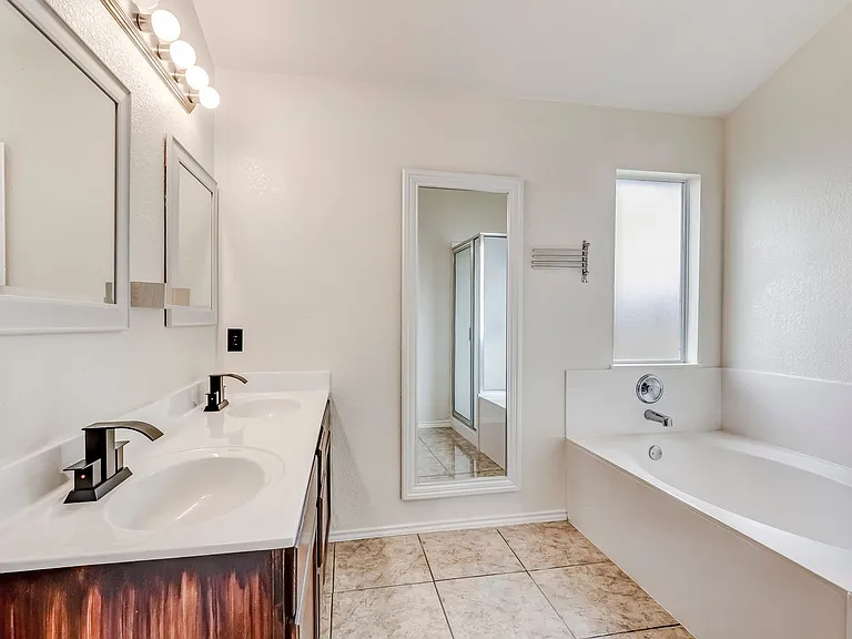 4411 Causeway Ct — Photo 21