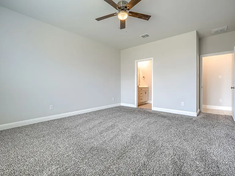 724 Portina Dr — Photo 14