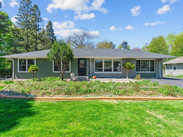 2187 Dellwood Ave, Saint Paul, MN 55113