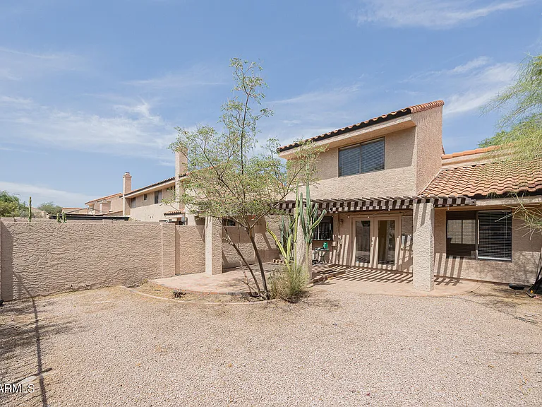 1650 N Ventura Ln — Photo 29