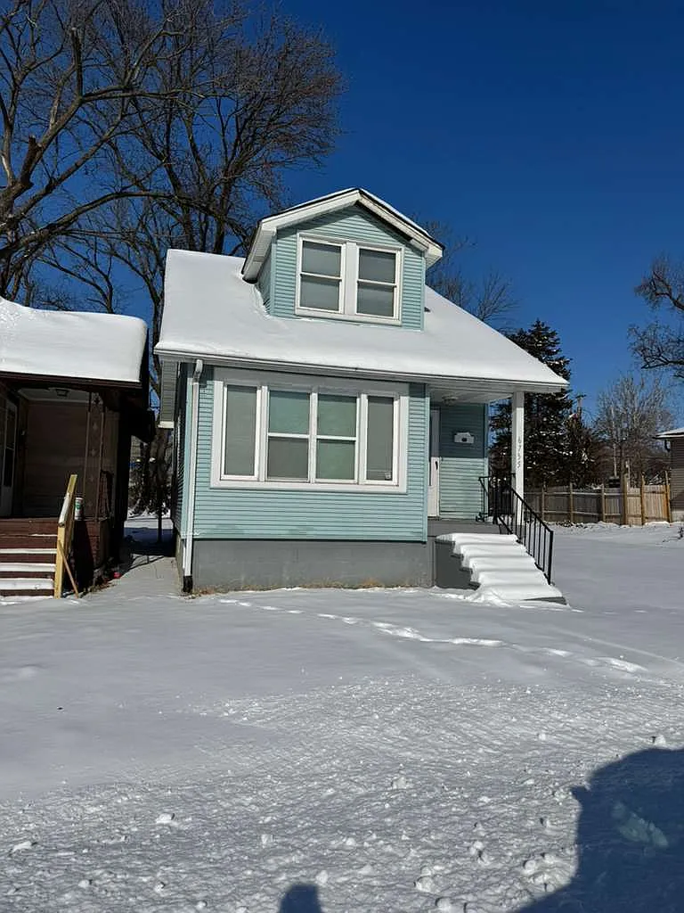 6755 Schofield Pl photo 1