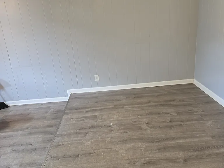 230 Lone Star Rd — Photo 3