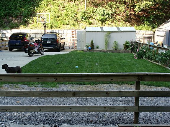 Yard  with cemented drive