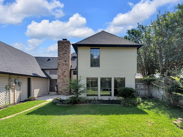 543 Indian Creek Dr — Photo 24