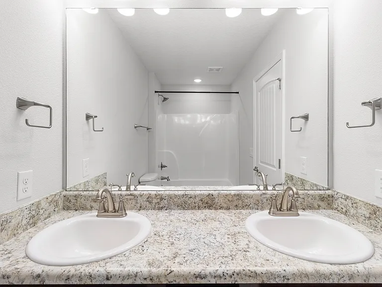 8422 Rose Ave — Photo 25