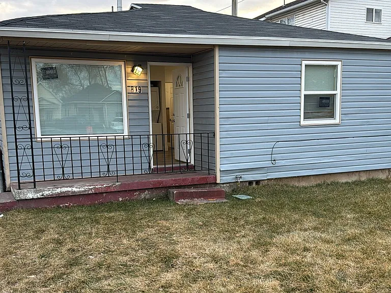 819 W 400 N — Photo 5