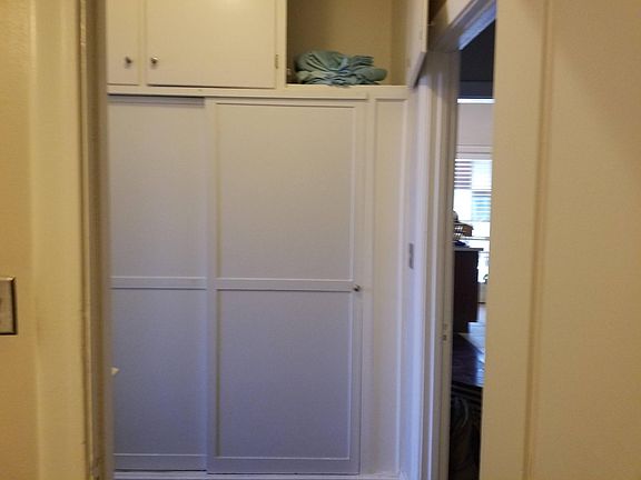 4th image of 170 N El Molino Ave APT 9