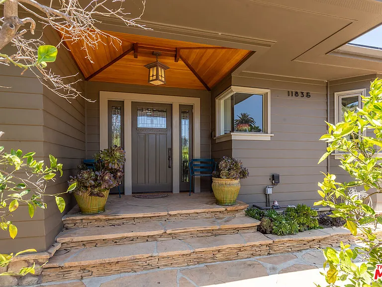 11835 S South Park Ave — Photo 5
