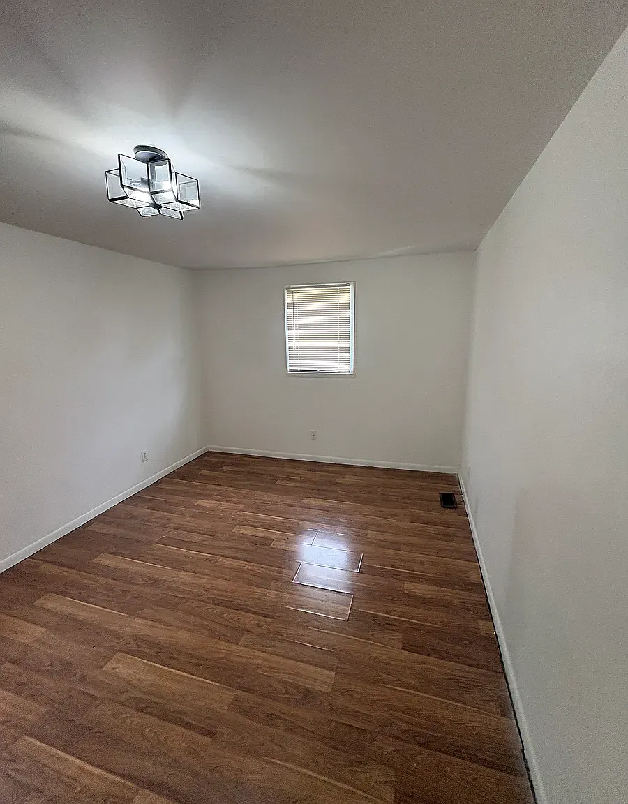 1 bed, 850 sqft, $750 — Photo 2