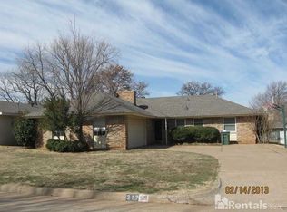 317 Memory Ln, Edmond, OK 73013