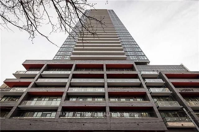 159 Dundas St E #906 photo 1