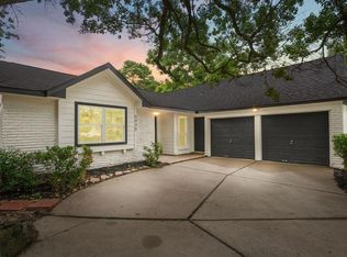 6030 Vickijohn Dr, Houston, TX 77096