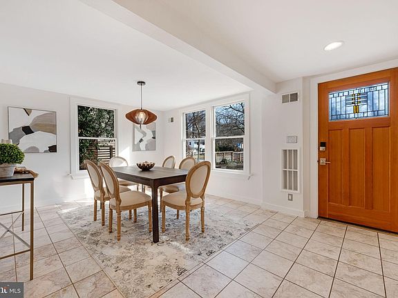 4th image of 7022 Jefferson Ave