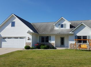 3410 Sheffield Dr, Janesville, WI 53546