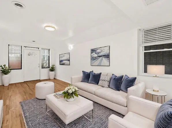 1739 W Beach Ave, Chicago, IL