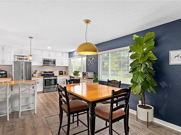 5th image of 6696 Forest Glen Ave
