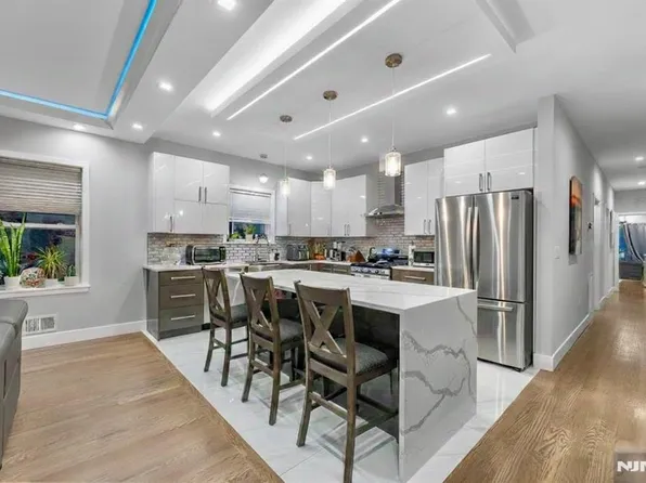 299 Columbia Ave, Jersey City, NJ 07307