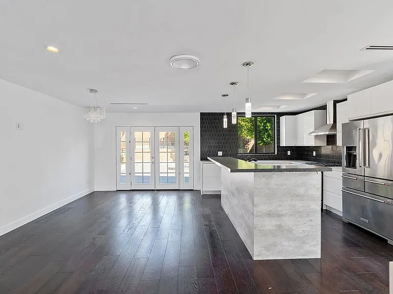 13940 Bermax Ave — Photo 42