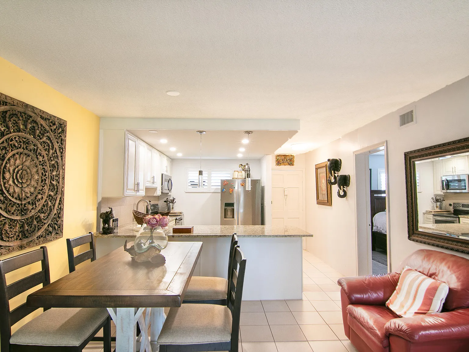 2 bed, 1.0 bath, 894 sqft, $1,875 — Photo 3