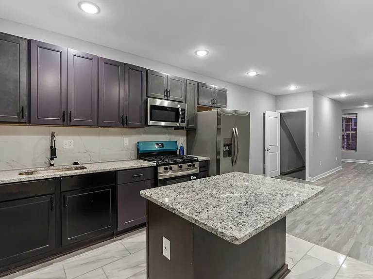 1731 N Pulaski St — Photo 24