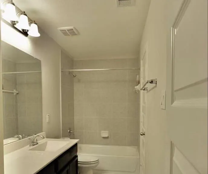 20707 Bandrock Ter — Photo 8